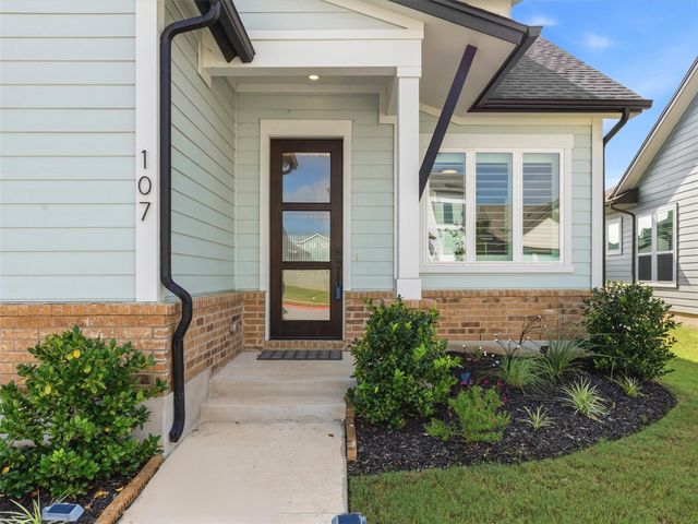 107 Breda Ave, Bastrop, TX 78602
