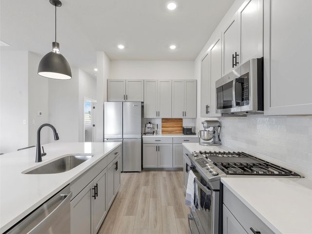 107 Breda Ave, Bastrop, TX 78602