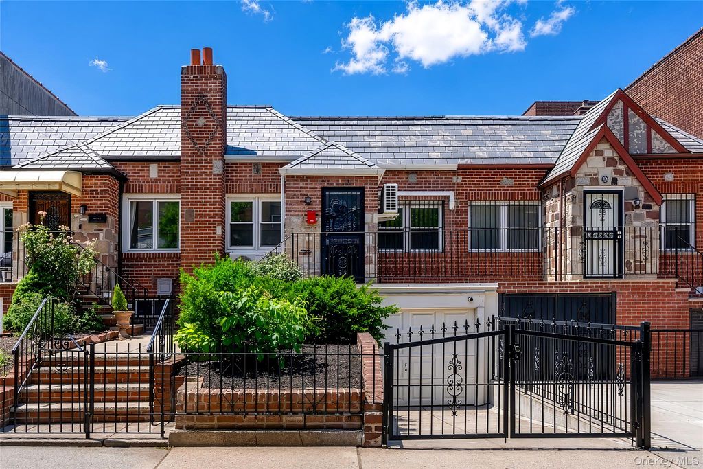 3114 48th Street, Astoria, NY 11103