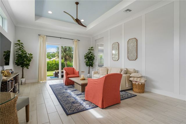 2159 Falls Manor, Vero Beach, FL 32967