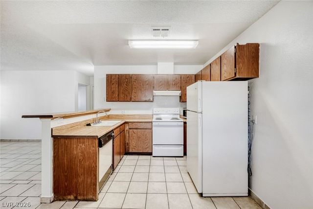 4651 Amberleigh Lane C, Las Vegas, NV 89121