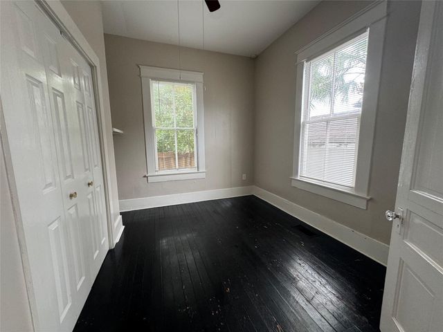 807 8th Street, Galveston, TX 77550