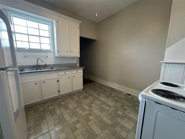 807 8th Street, Galveston, TX 77550