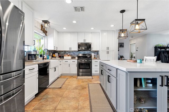 14440 Havasu Road, Apple Valley, CA 92307