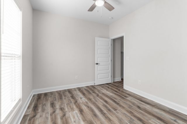 166 Aspen Pine Dr, Clarksville, TN 37043