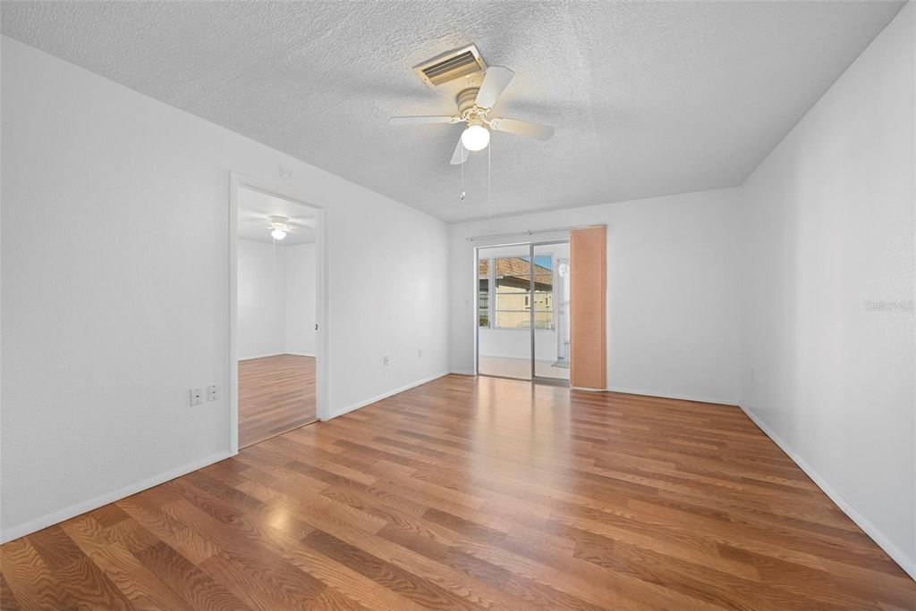 Image 14 of property listing at 4604 PARK ACRES DRIVE 96, Bradenton, FL 34207