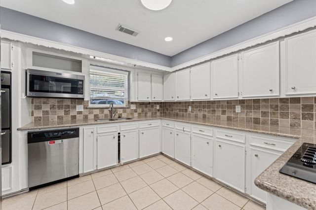 9611 Hearthwood Drive, Houston, TX 77040