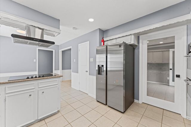 9611 Hearthwood Drive, Houston, TX 77040