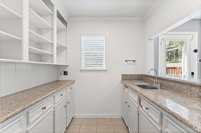 9611 Hearthwood Drive, Houston, TX 77040