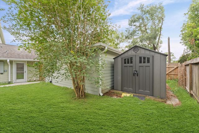 9611 Hearthwood Drive, Houston, TX 77040