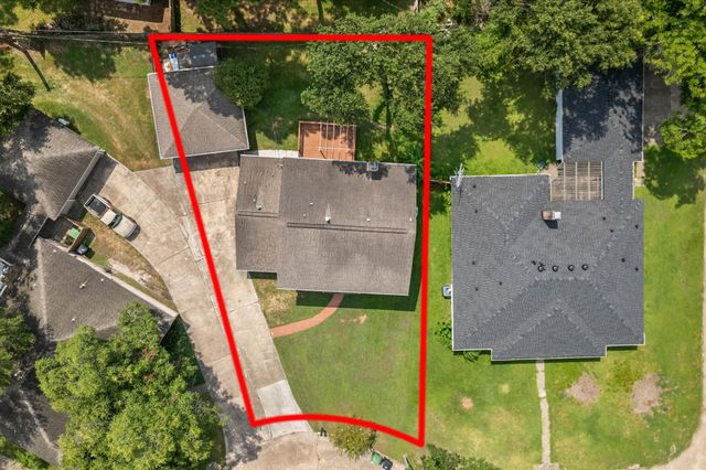 9611 Hearthwood Drive, Houston, TX 77040