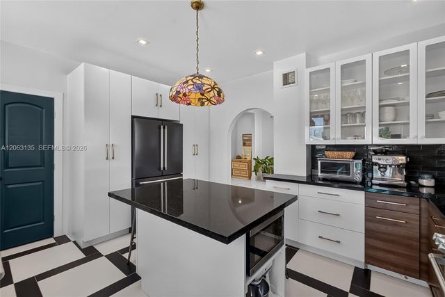 1731 NE 171st St 0, North Miami Beach, FL 33162