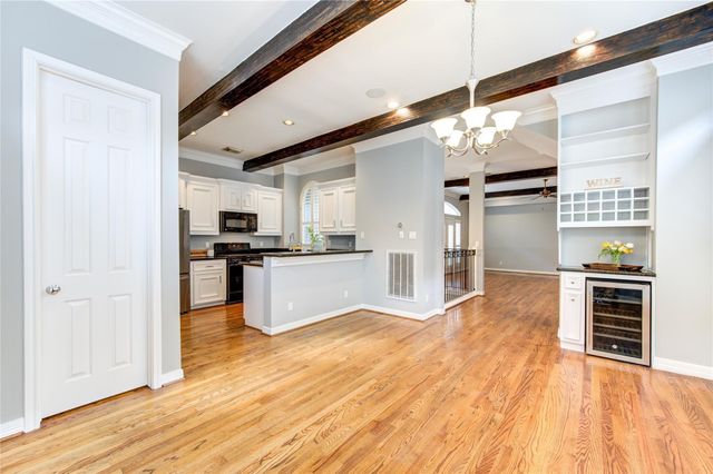 3307 W Lamar Street C, Houston, TX 77019