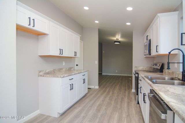 1719 W Seabrooke Drive, Tucson, AZ 85705