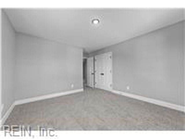 3200 Oak AVE, Newport News, VA 23607
