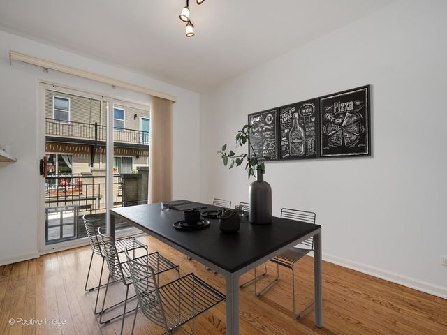 3643 W CORNELIA Avenue B, Chicago, IL 60618