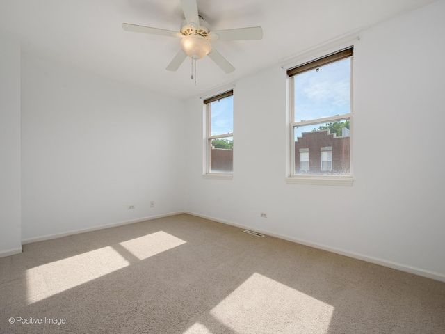 3643 W CORNELIA Avenue B, Chicago, IL 60618