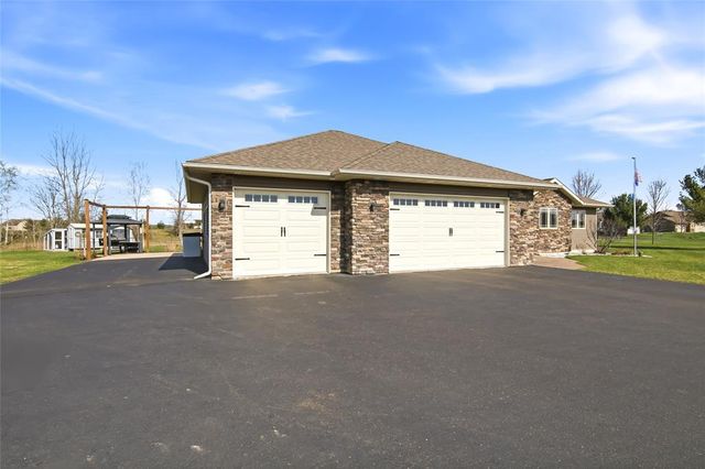 17344 109th Avenue, Chippewa Falls, WI 54729