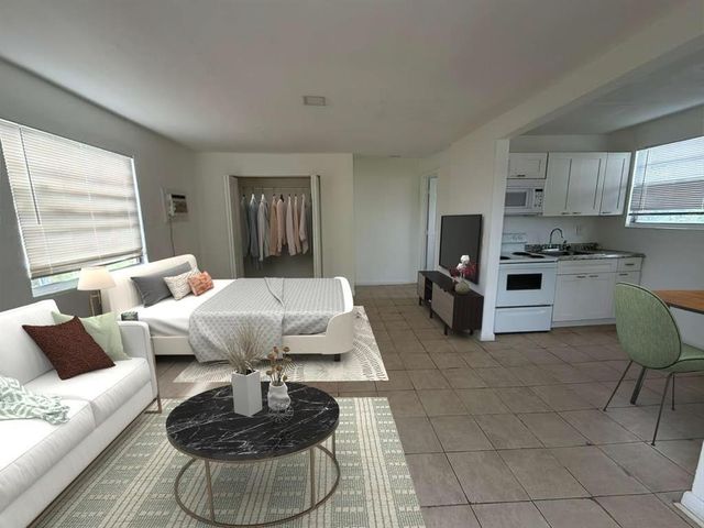 1853 NW 5th Street, Miami, FL 33125