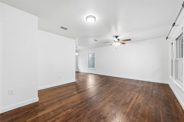 1003 Cogbill ST 1, Austin, TX 78745