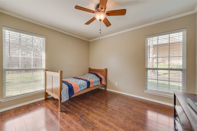 8636 W ST HWY 31, Athens, TX 75751