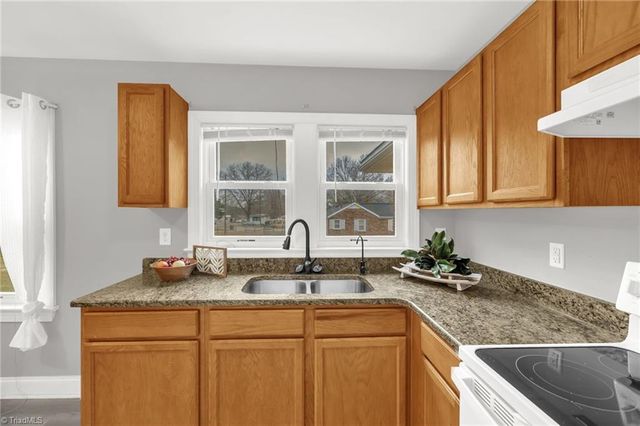 1020 Lacy Lane, Walnut Cove, NC 27052