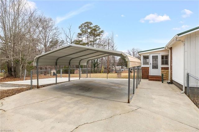 1020 Lacy Lane, Walnut Cove, NC 27052