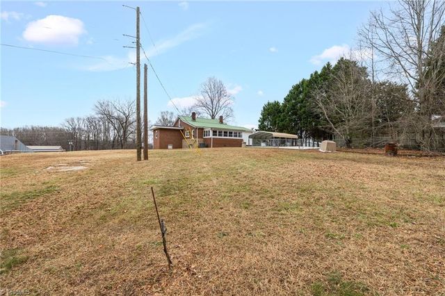 1020 Lacy Lane, Walnut Cove, NC 27052