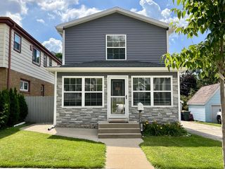 1109 S 86th STREET, West Allis, WI 53214