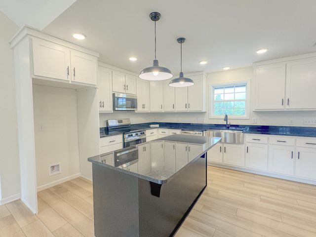4677 Scottsville Rd, Lafayette, TN 37083