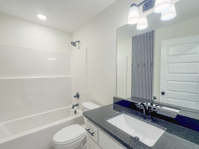 4677 Scottsville Rd, Lafayette, TN 37083