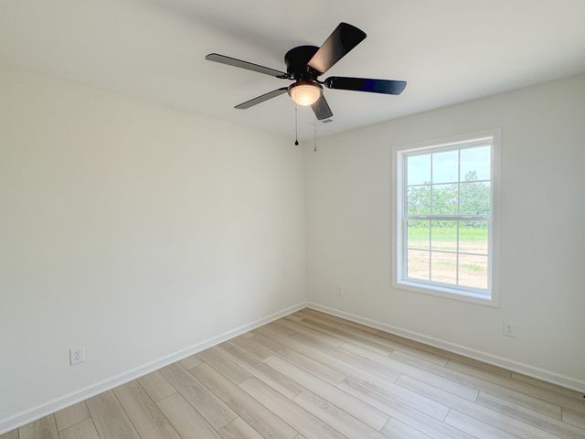 4677 Scottsville Rd, Lafayette, TN 37083