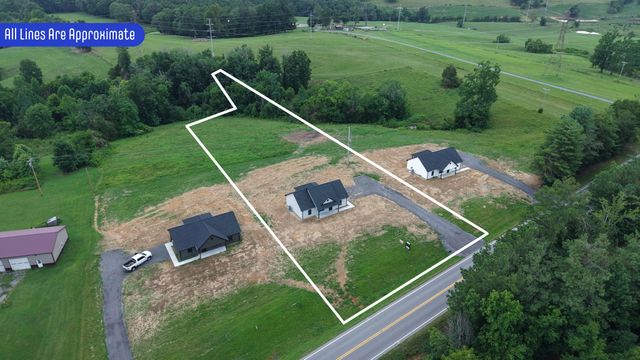 4677 Scottsville Rd, Lafayette, TN 37083
