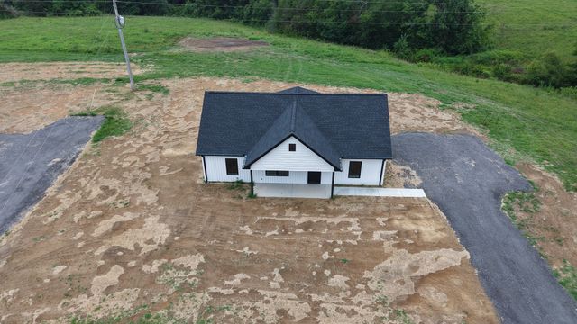 4677 Scottsville Rd, Lafayette, TN 37083
