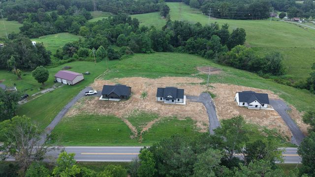 4677 Scottsville Rd, Lafayette, TN 37083