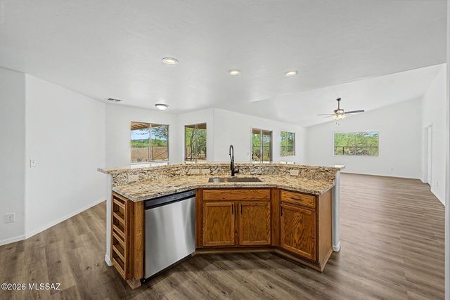 6549 S Star Diamond Place, Tucson, AZ 85757