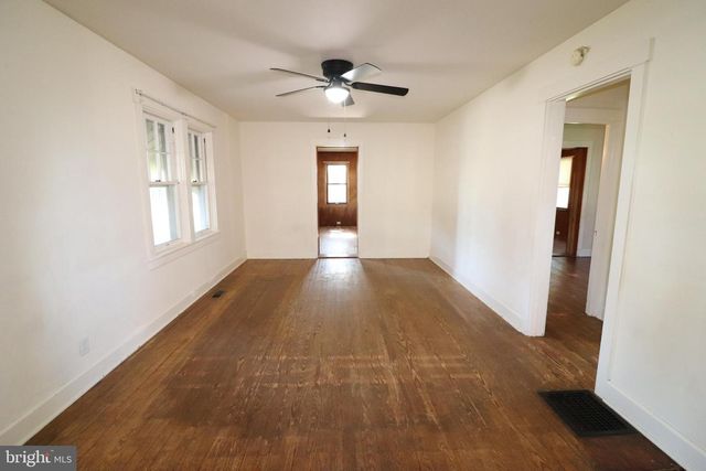 634 E 28TH DIVISION HWY, Lititz, PA 17543