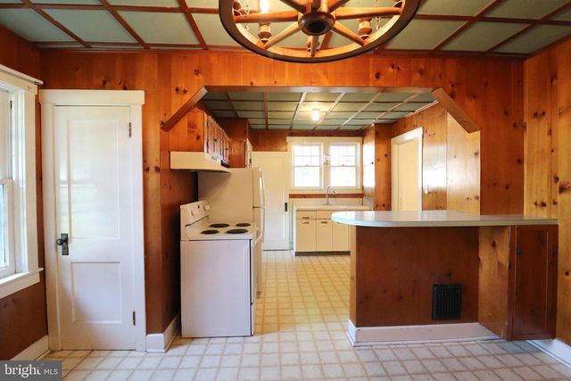 634 E 28TH DIVISION HWY, Lititz, PA 17543