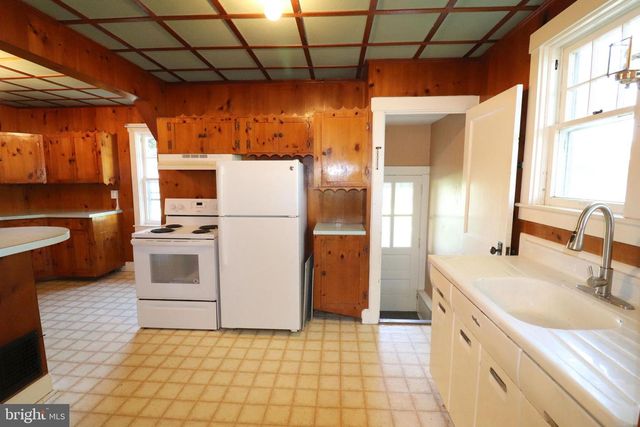 634 E 28TH DIVISION HWY, Lititz, PA 17543
