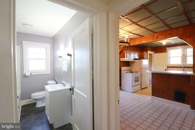 634 E 28TH DIVISION HWY, Lititz, PA 17543