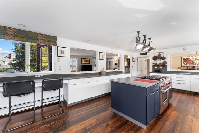 11 Stonegate, Warren, RI 02885