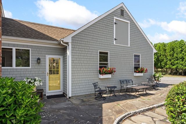 11 Stonegate, Warren, RI 02885