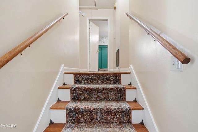 159 North Sunset Street, Greeneville, TN 37743