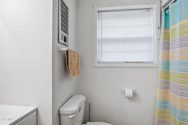 159 North Sunset Street, Greeneville, TN 37743
