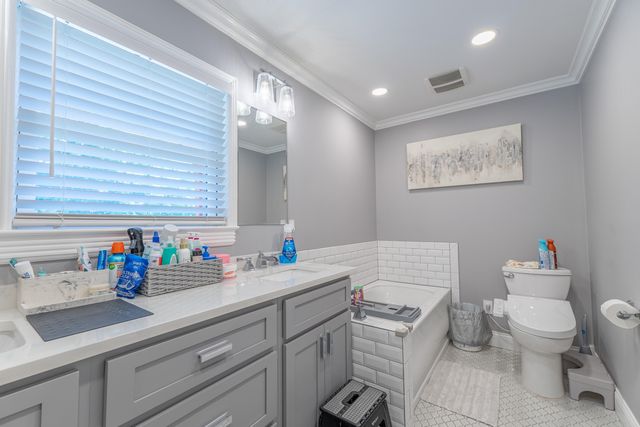 160 W Meadow Drive, Nancy, KY 42544