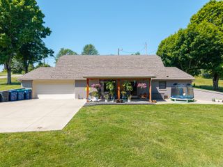 160 W Meadow Drive, Nancy, KY 42544