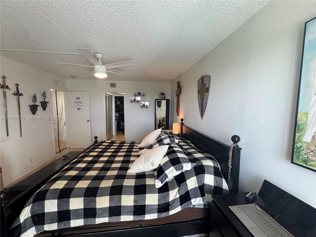 100 Bayview Drive 725, Sunny Isles Beach, FL 33160