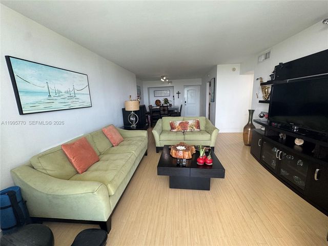 100 Bayview Drive 725, Sunny Isles Beach, FL 33160