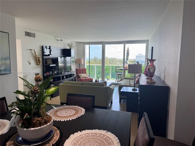 100 Bayview Drive 725, Sunny Isles Beach, FL 33160
