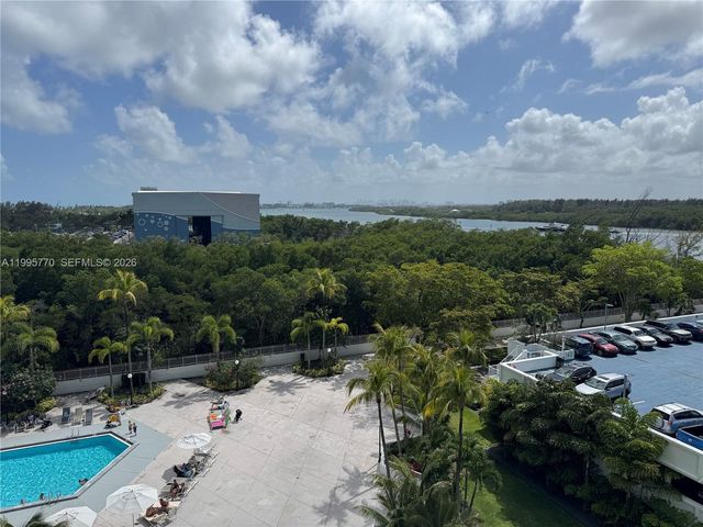 100 Bayview Drive 725, Sunny Isles Beach, FL 33160